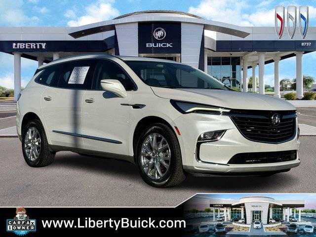 2023 Buick Enclave Essence FWD photo