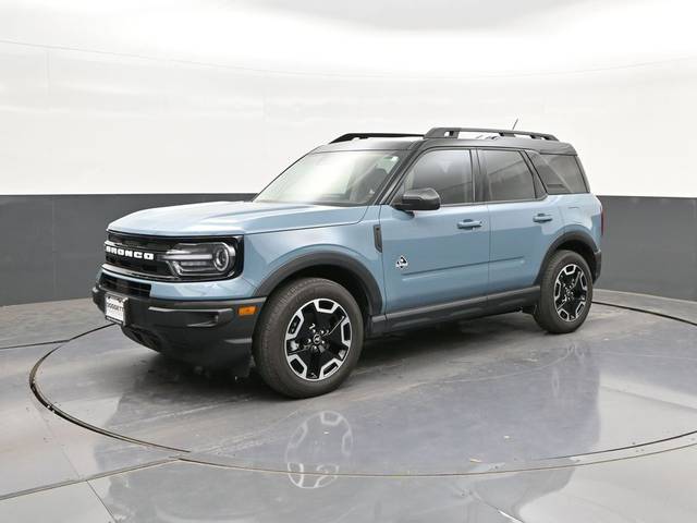 2023 Ford Bronco Sport Outer Banks 4WD photo