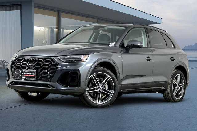 2023 Audi Q5 S line Premium Plus AWD photo