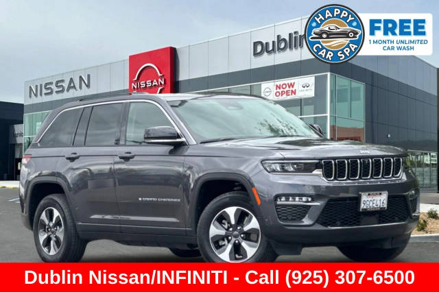2023 Jeep Grand Cherokee 4WD photo