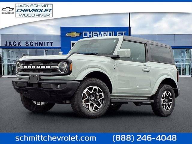 2023 Ford Bronco 2 Door Outer Banks 4WD photo