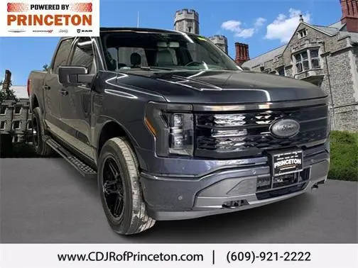 2022 Ford F-150 Lightning LARIAT AWD photo