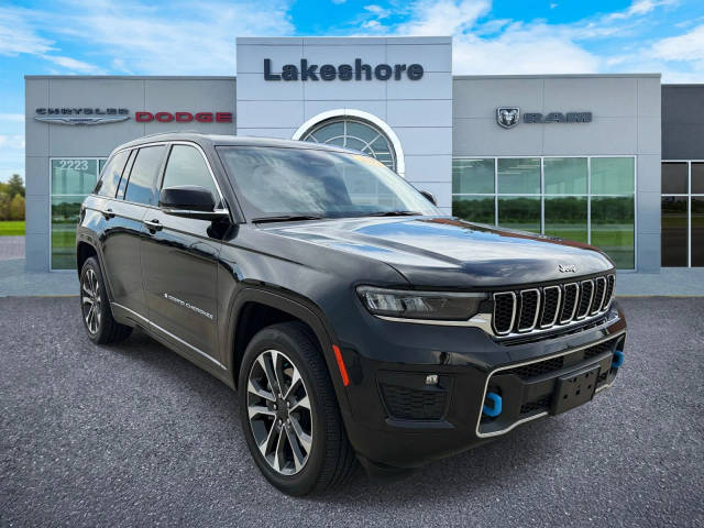 2023 Jeep Grand Cherokee Overland 4WD photo