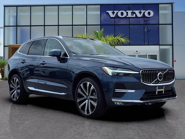 2023 Volvo XC60 Ultimate Bright Theme AWD photo