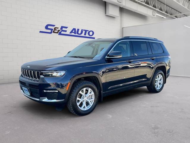 2023 Jeep Grand Cherokee L Limited 4WD photo