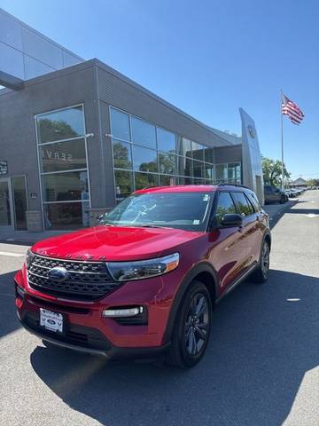 2023 Ford Explorer XLT 4WD photo