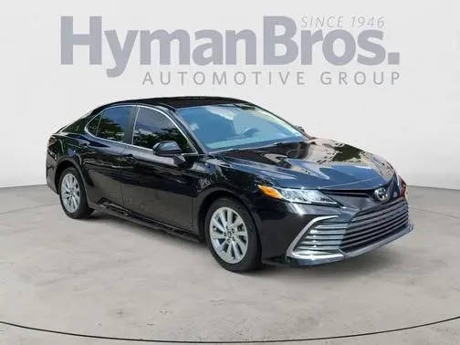 2023 Toyota Camry LE FWD photo