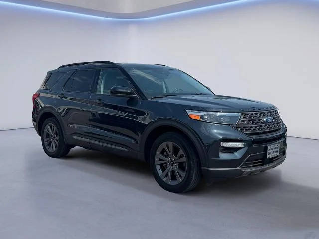 2023 Ford Explorer XLT 4WD photo