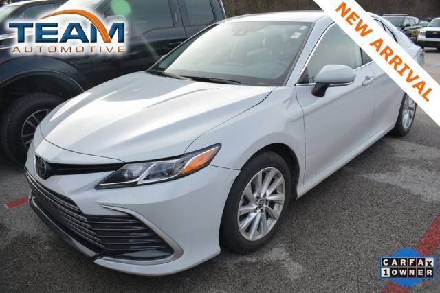 2023 Toyota Camry LE FWD photo