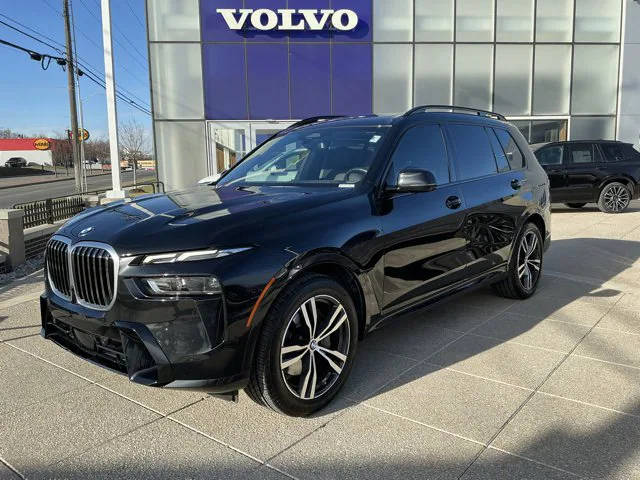 2023 BMW X7 xDrive40i AWD photo