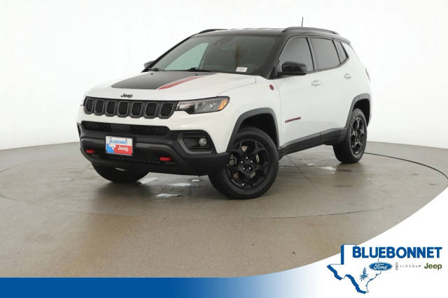 2023 Jeep Compass Trailhawk 4WD photo