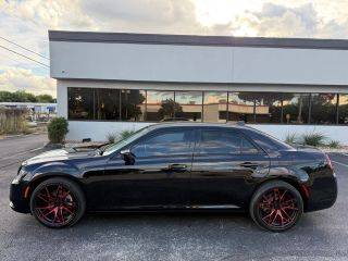 2023 Chrysler 300 Touring RWD photo
