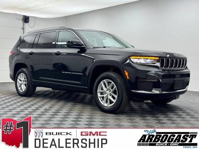 2023 Jeep Grand Cherokee L Laredo 4WD photo