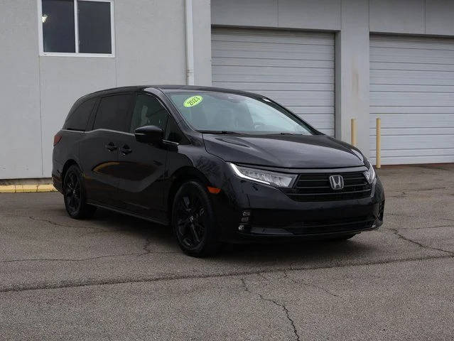 2023 Honda Odyssey Sport FWD photo