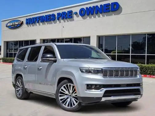 2023 Jeep Grand Wagoneer Series III 4WD photo