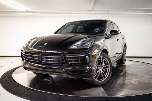2023 Porsche Cayenne Platinum Edition AWD photo