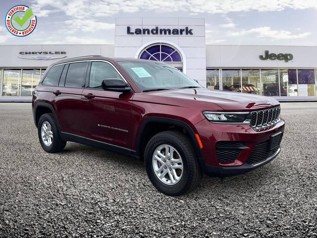 2023 Jeep Grand Cherokee Laredo 4WD photo