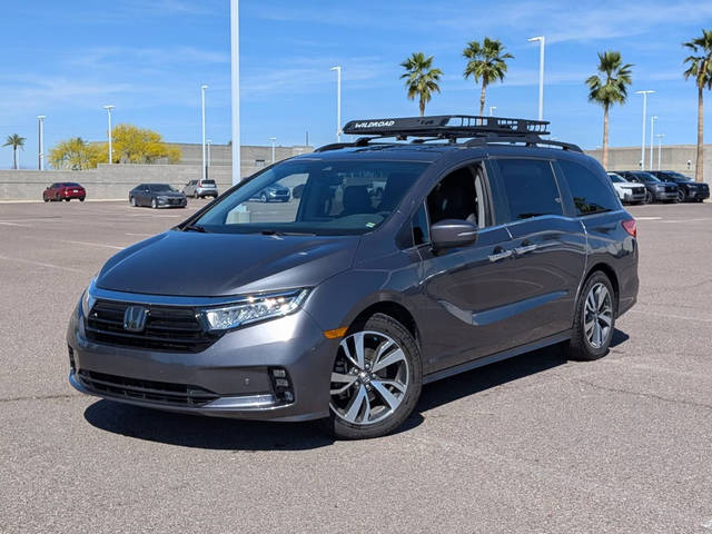 2023 Honda Odyssey Touring FWD photo