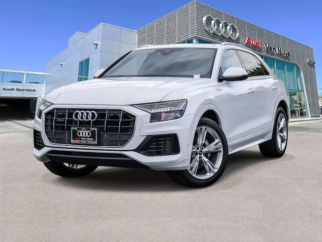 2023 Audi Q8 Premium AWD photo