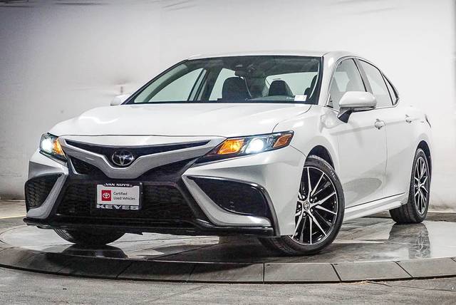 2023 Toyota Camry SE FWD photo