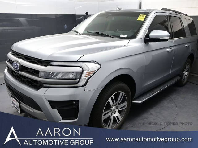 2023 Ford Expedition XLT RWD photo