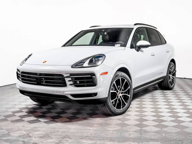 2023 Porsche Cayenne Platinum Edition AWD photo