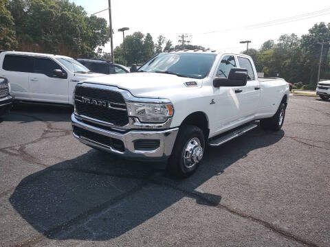 2023 Ram 3500 Tradesman 4WD photo