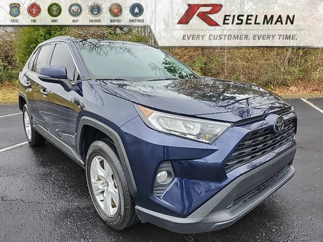 2021 Toyota RAV4 XLE FWD photo