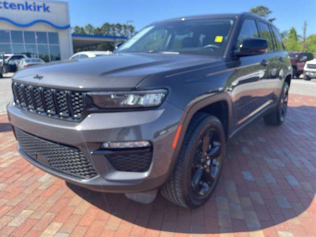 2023 Jeep Grand Cherokee Limited RWD photo