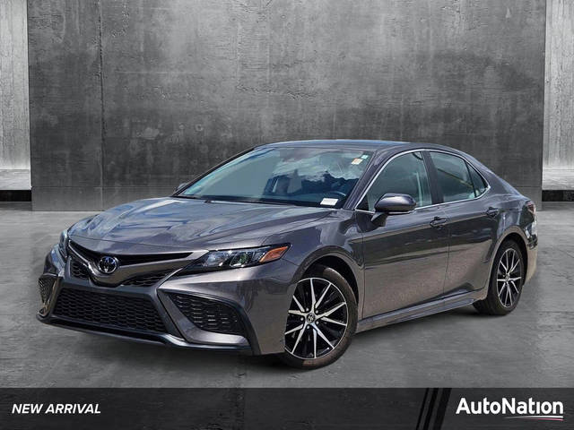 2023 Toyota Camry SE AWD photo