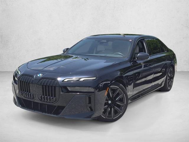 2023 BMW 7 Series 740i RWD photo