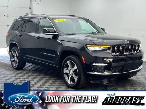 2023 Jeep Grand Cherokee L Limited 4WD photo