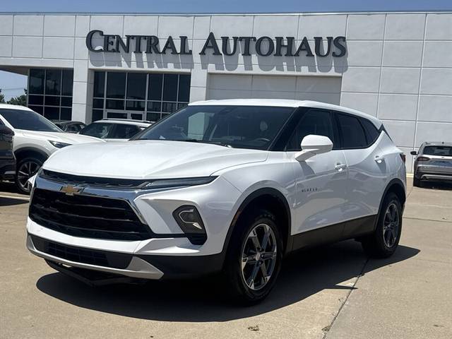 2023 Chevrolet Blazer LT FWD photo