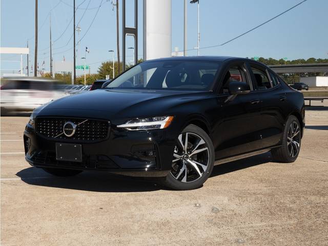2023 Volvo S60 Plus Dark Theme FWD photo