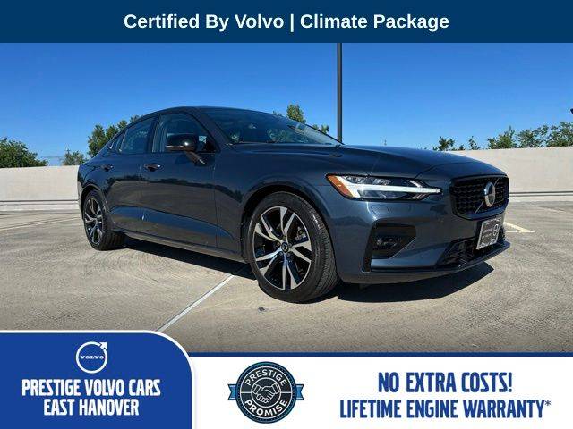 2023 Volvo S60 Plus Dark Theme FWD photo