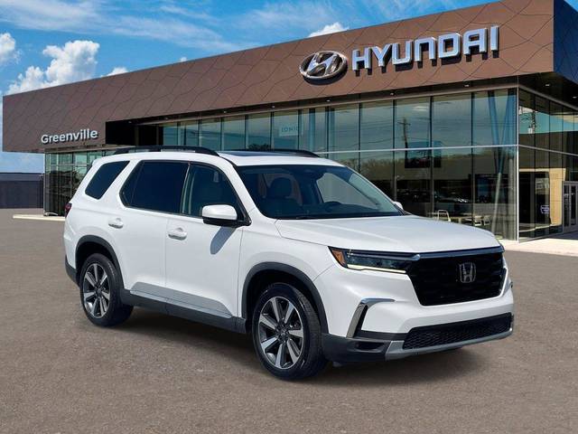 2023 Honda Pilot Touring AWD photo