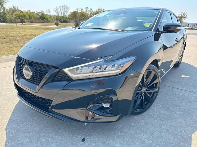 2023 Nissan Maxima SR FWD photo