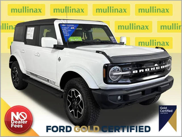 2023 Ford Bronco 4 Door Outer Banks 4WD photo