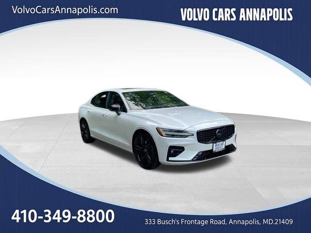 2023 Volvo S60 Plus Black Edition AWD photo