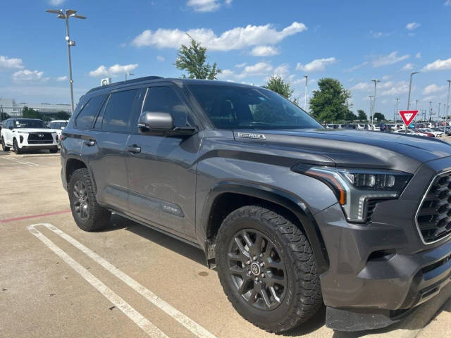 2023 Toyota Sequoia Platinum 4WD photo