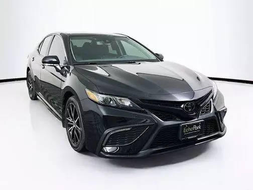 2023 Toyota Camry SE FWD photo