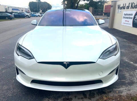 2022 Tesla Model S Plaid AWD photo