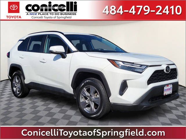 2022 Toyota RAV4 XLE AWD photo