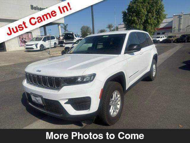 2023 Jeep Grand Cherokee Laredo 4WD photo