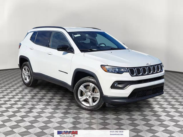 2023 Jeep Compass Latitude 4WD photo
