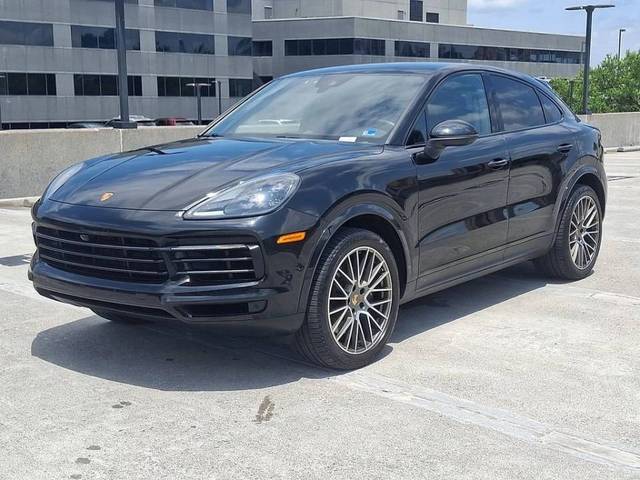 2023 Porsche Cayenne Coupe Platinum Edition AWD photo