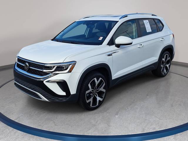 2023 Volkswagen Taos SEL AWD photo