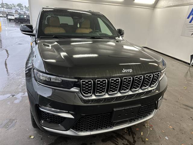 2023 Jeep Grand Cherokee Summit 4WD photo