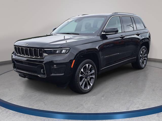 2023 Jeep Grand Cherokee Overland 4WD photo