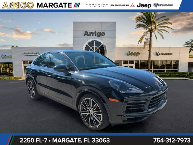 2023 Porsche Cayenne Coupe S AWD photo